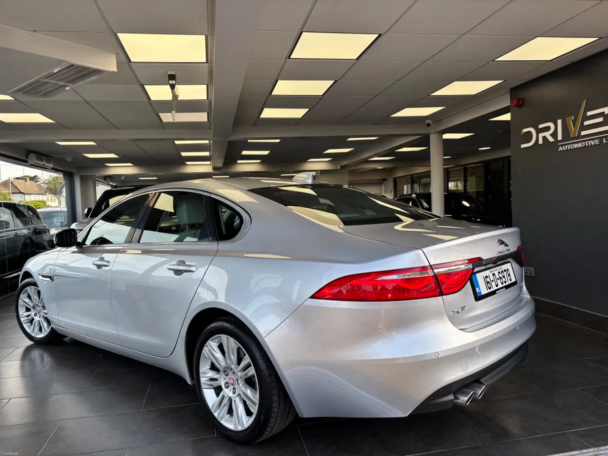 Jaguar XF 20162.0d ***1 Year Warranty *** - Image 3