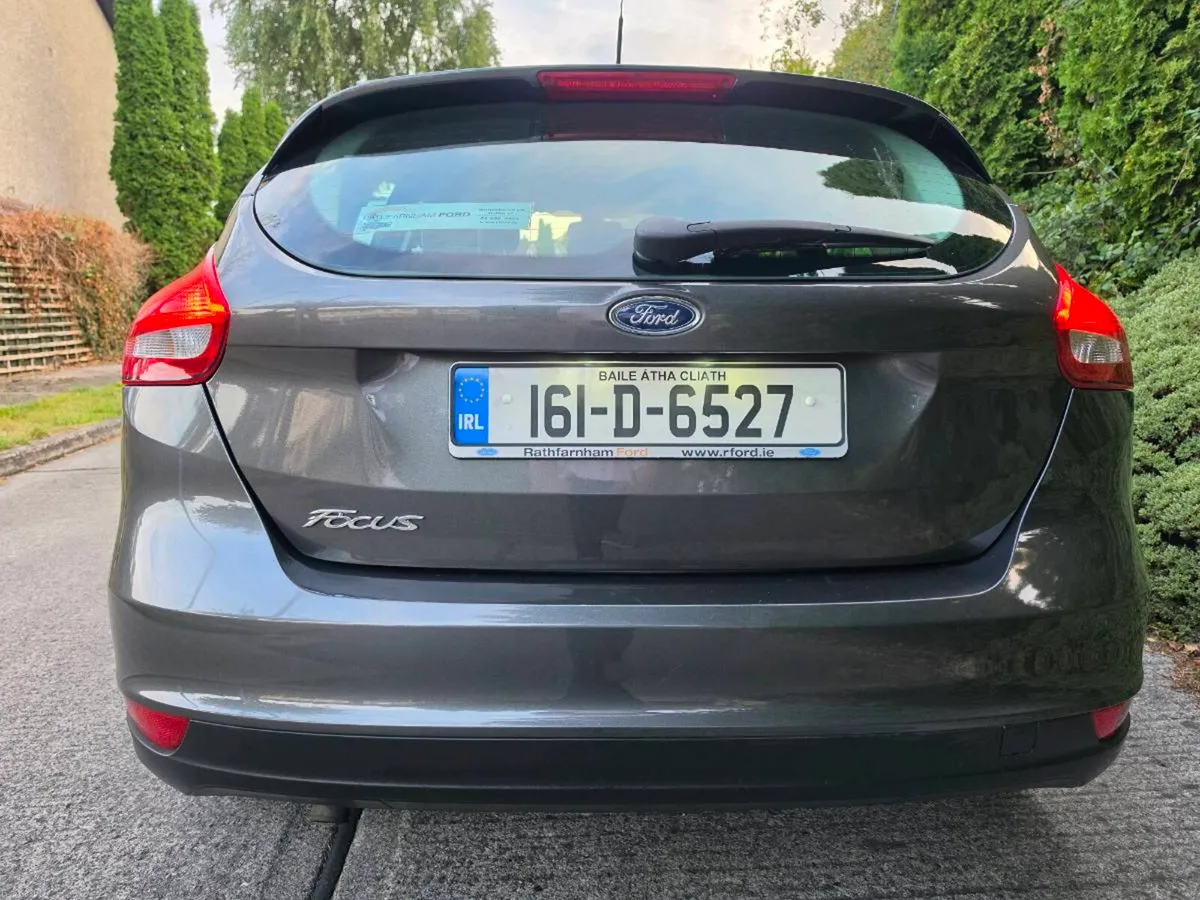 Ford Focus Style / Irish car-one owner from new - Image 5