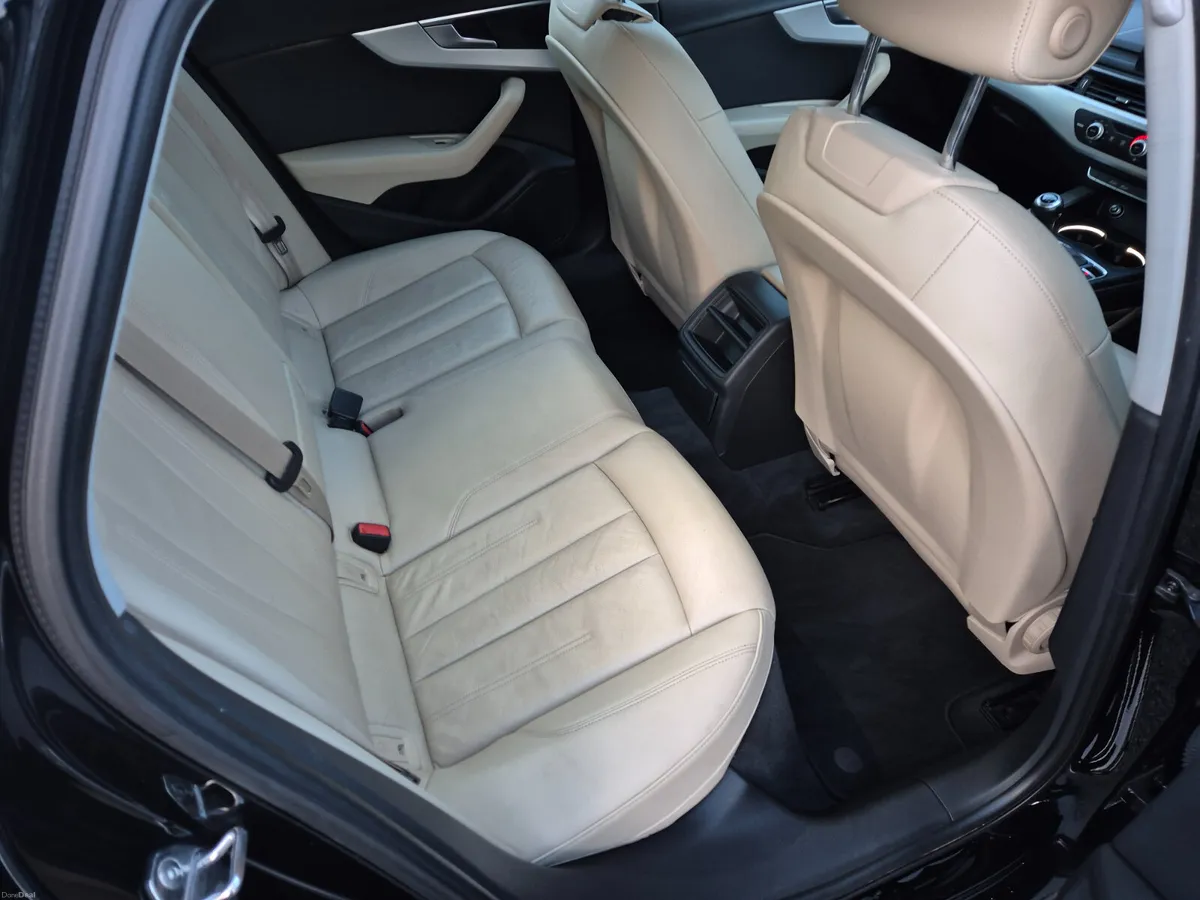 Audi A4 TDI MANUAL 2017. AUDI SERVICE HISTORY - Image 5