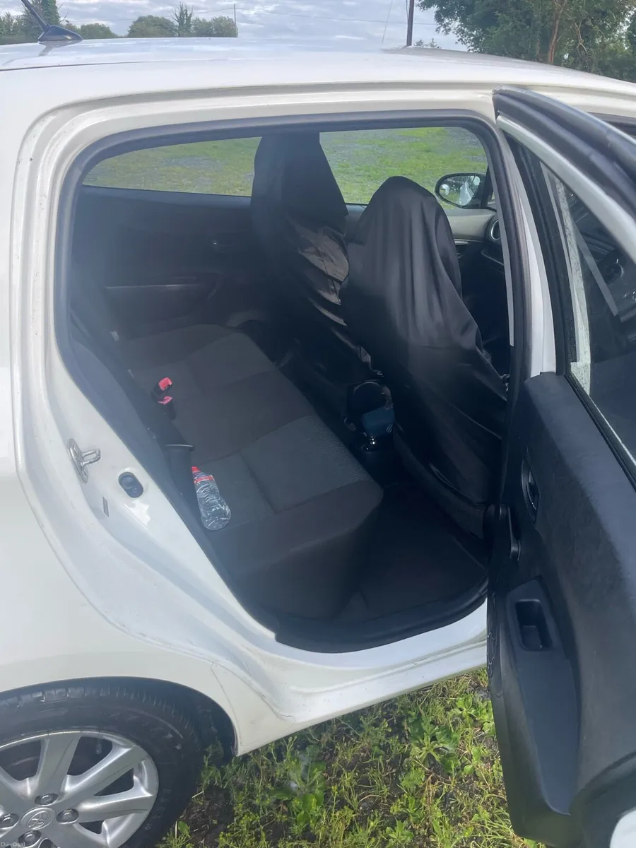 Toyota Yaris 2012 1.4 Diesel - Image 6