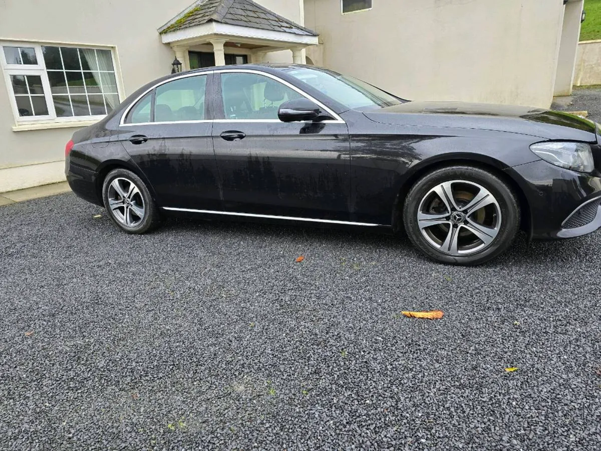 Mercedes E Class 220 D Avant-garde high spec - Image 2