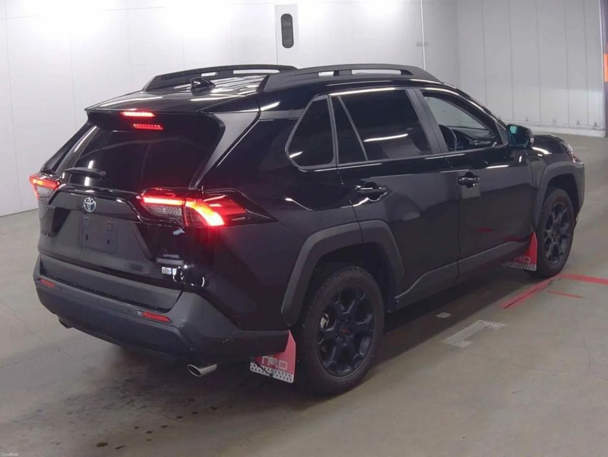 Toyota RAV4 4WD HYBRID ADVENTURE OFFROAD PACK - Image 4