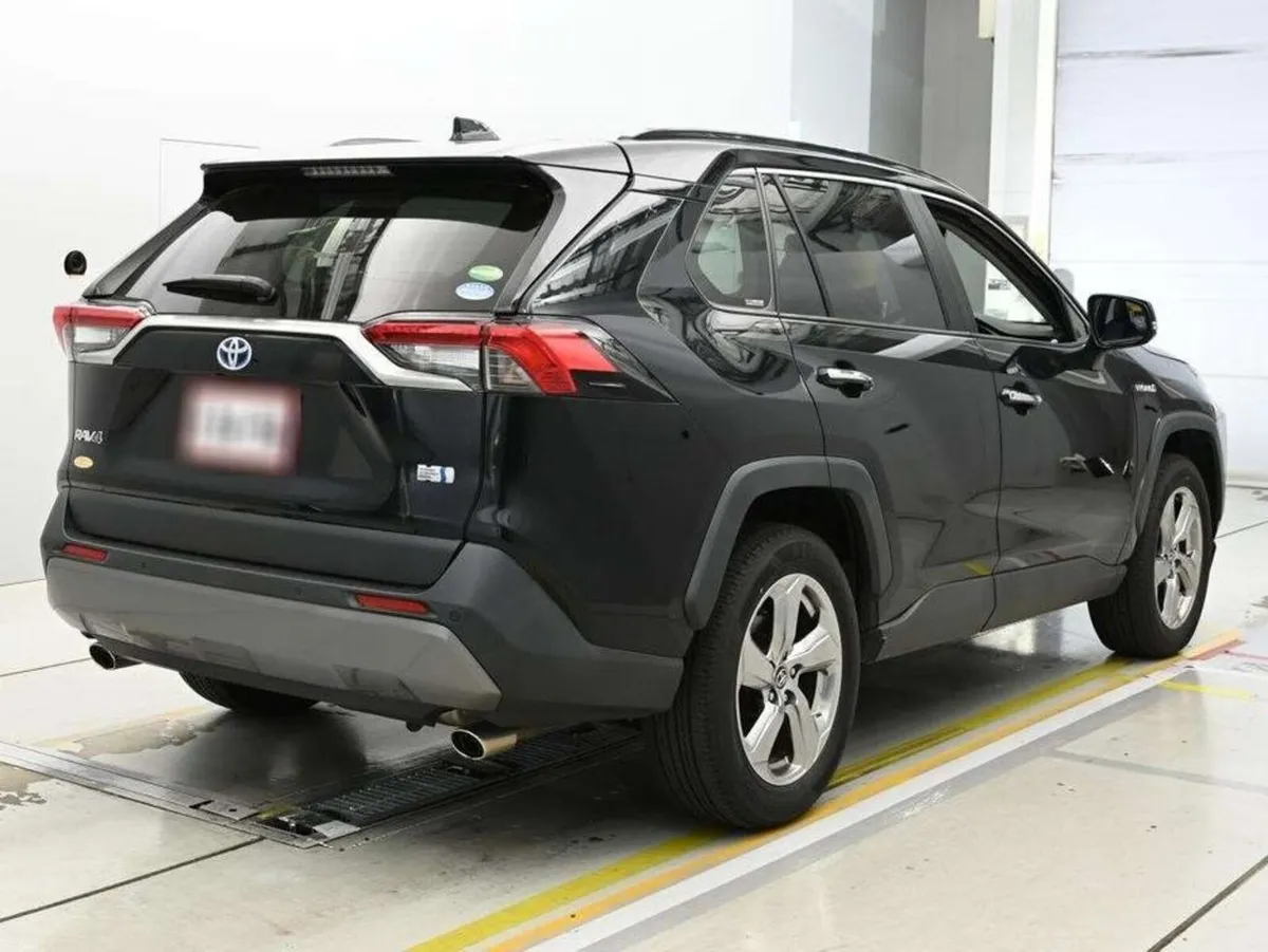 Toyota RAV4 HYBRID G 4WD LEATHER - Image 4