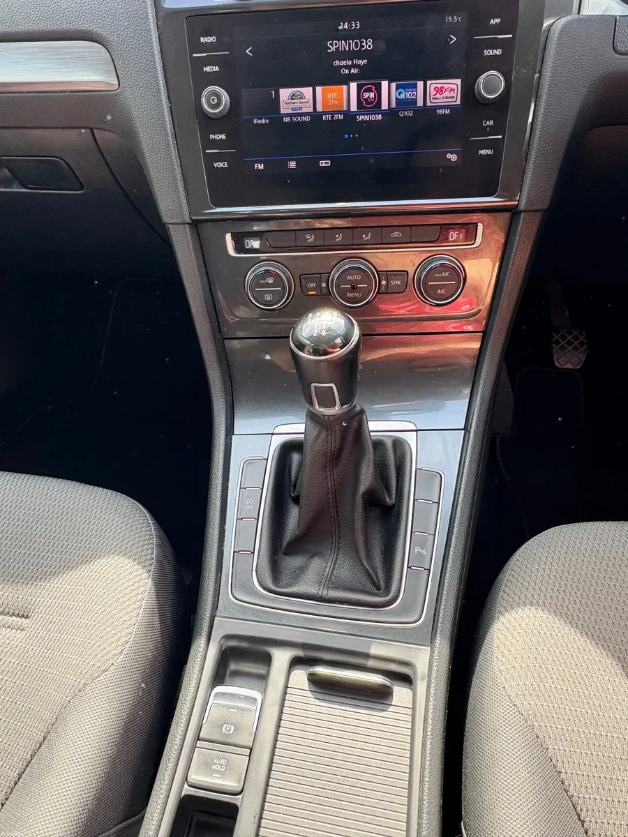 Volkswagen Golf 2019 - Image 5