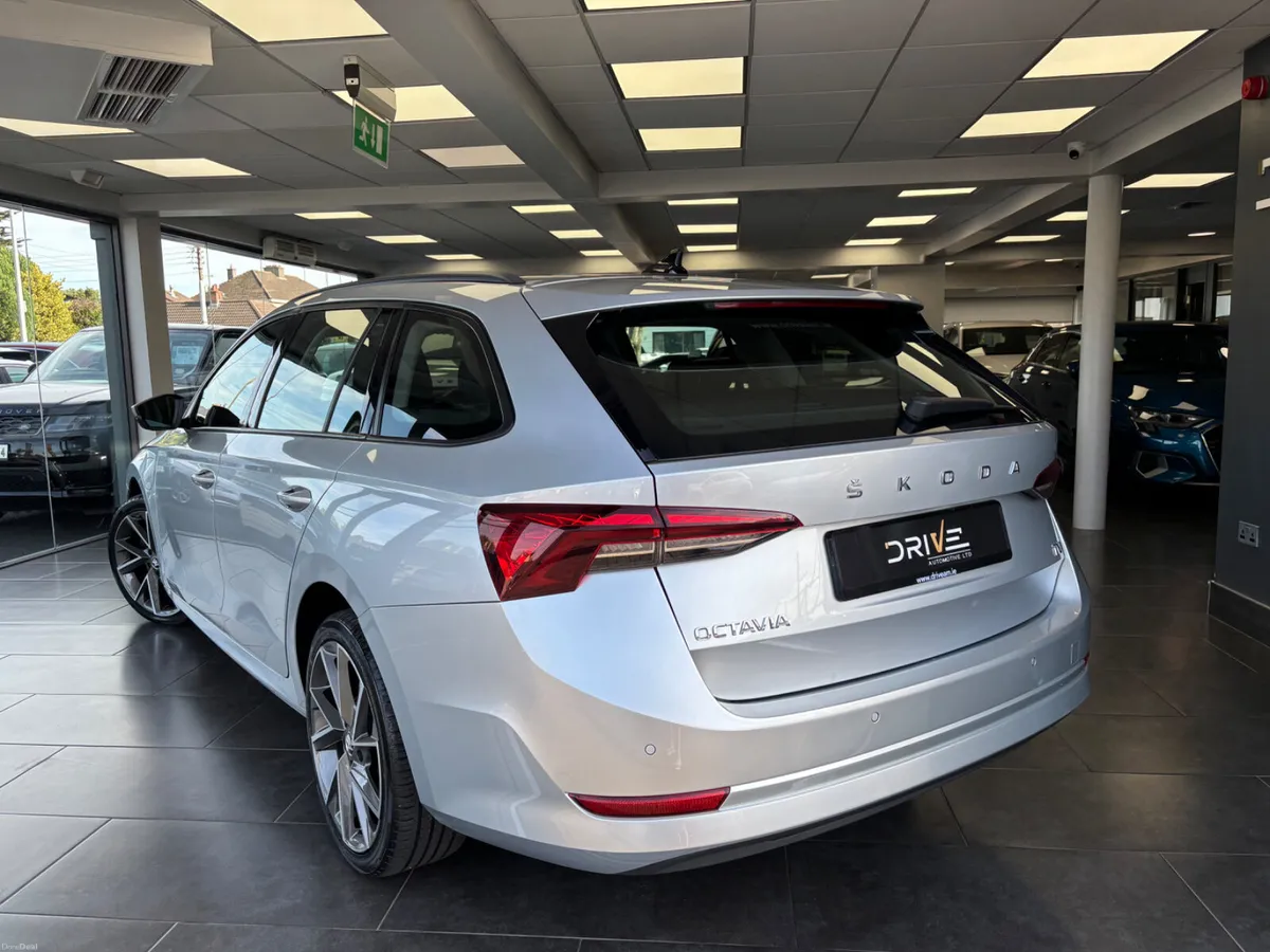 232d Skoda Octavia Style 1.4 TFSI Hybrid - Image 3