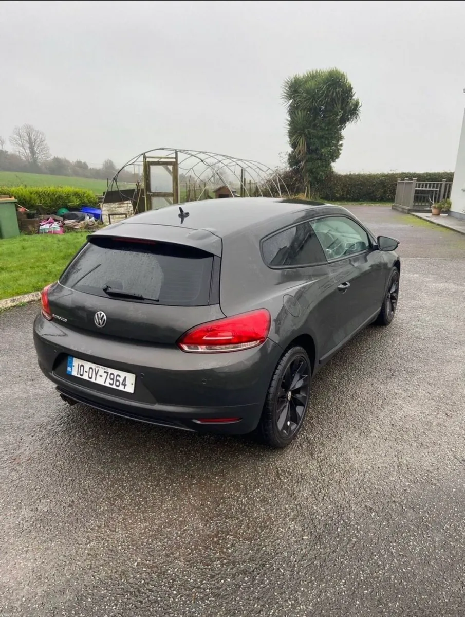 Volkswagen Scirocco 2.0 2010 - Image 3