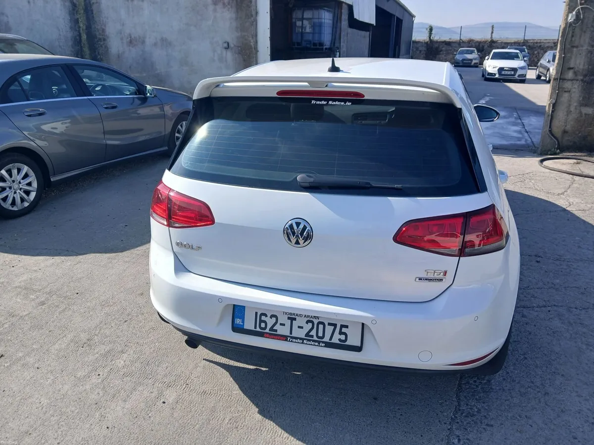 Volkswagen Golf 2016  diesel white - Image 3