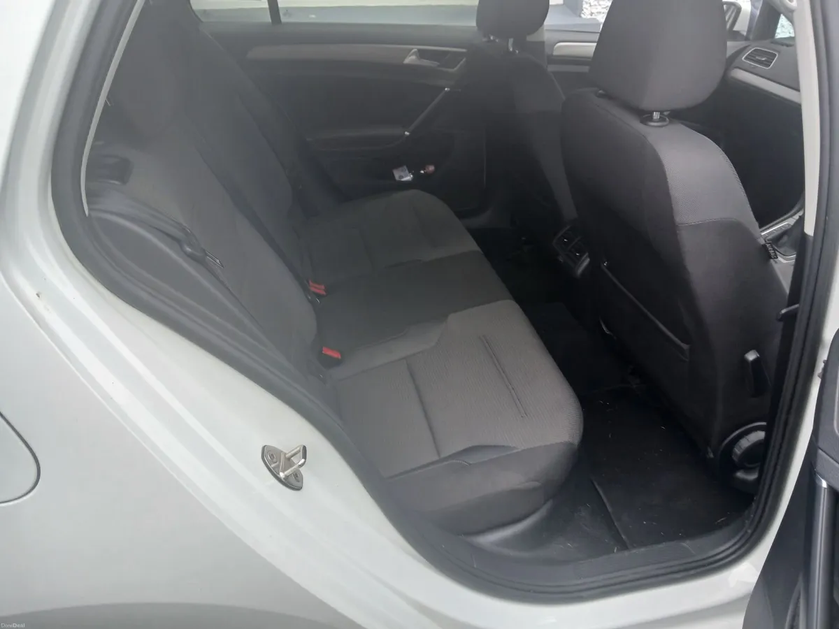 Volkswagen Golf 2016  diesel white - Image 5