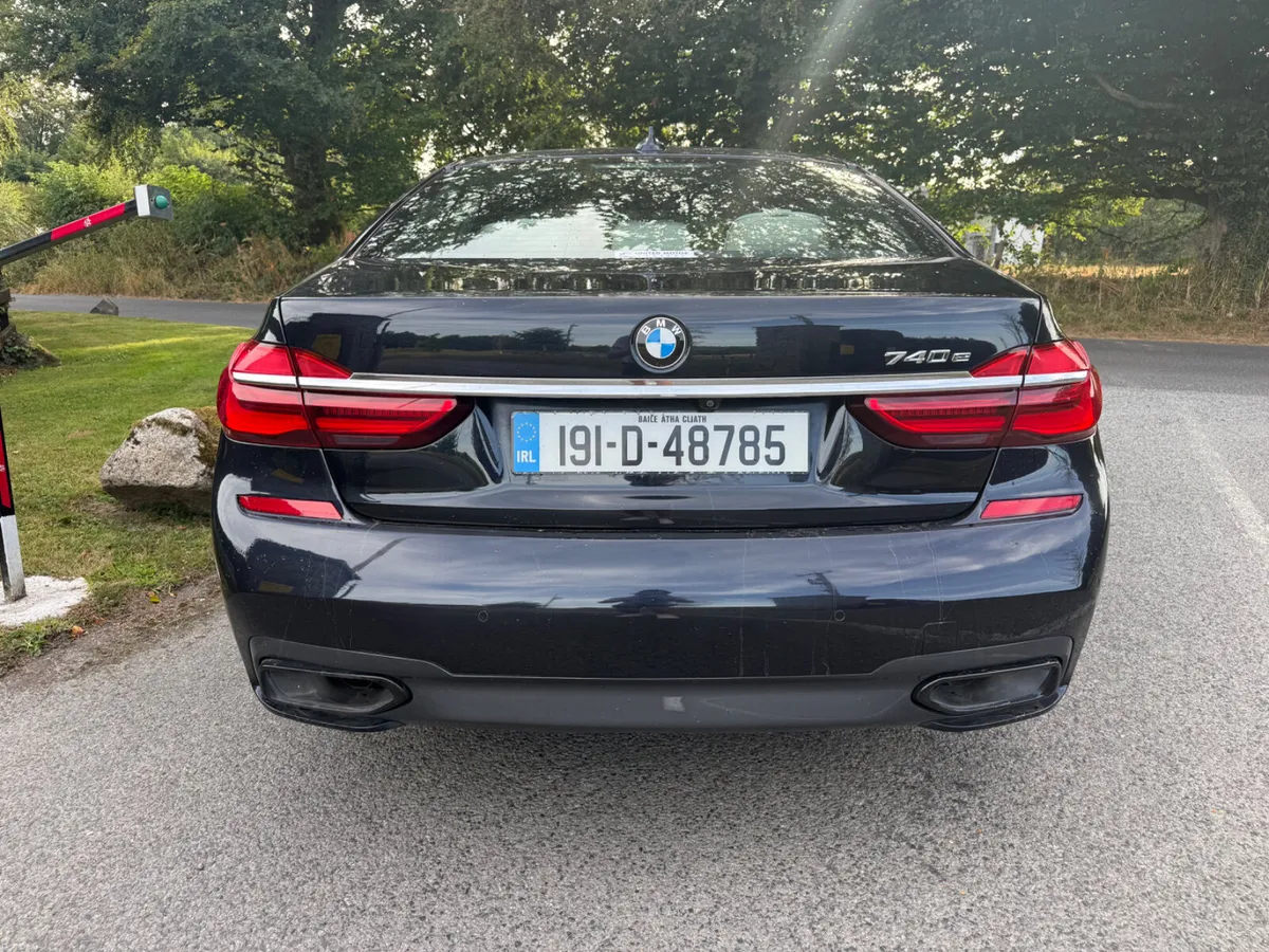 BMW 7-Series 2019 - Image 3