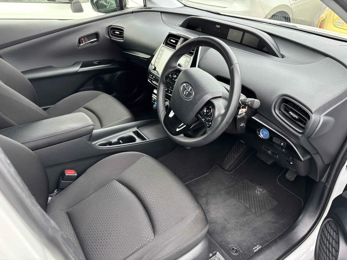 222 Reg Toyota Prius (November month) coming 15/9 - Image 6