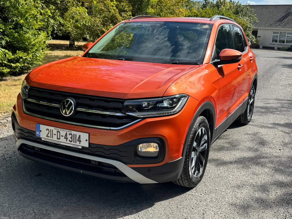21 Volkswagen T-Cross 1.0 Automatic - Image 2