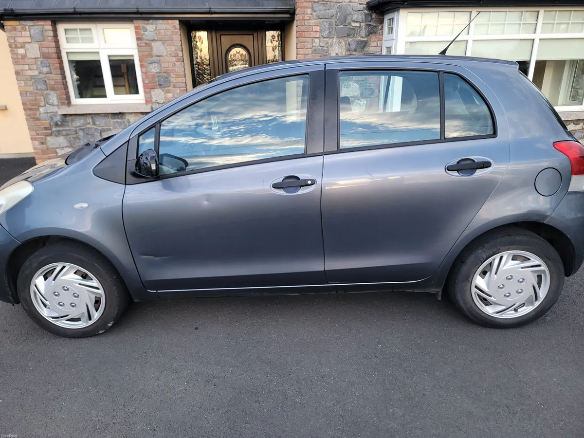 Toyota Yaris 2009 Tax and nct 085 2697260 - Image 4