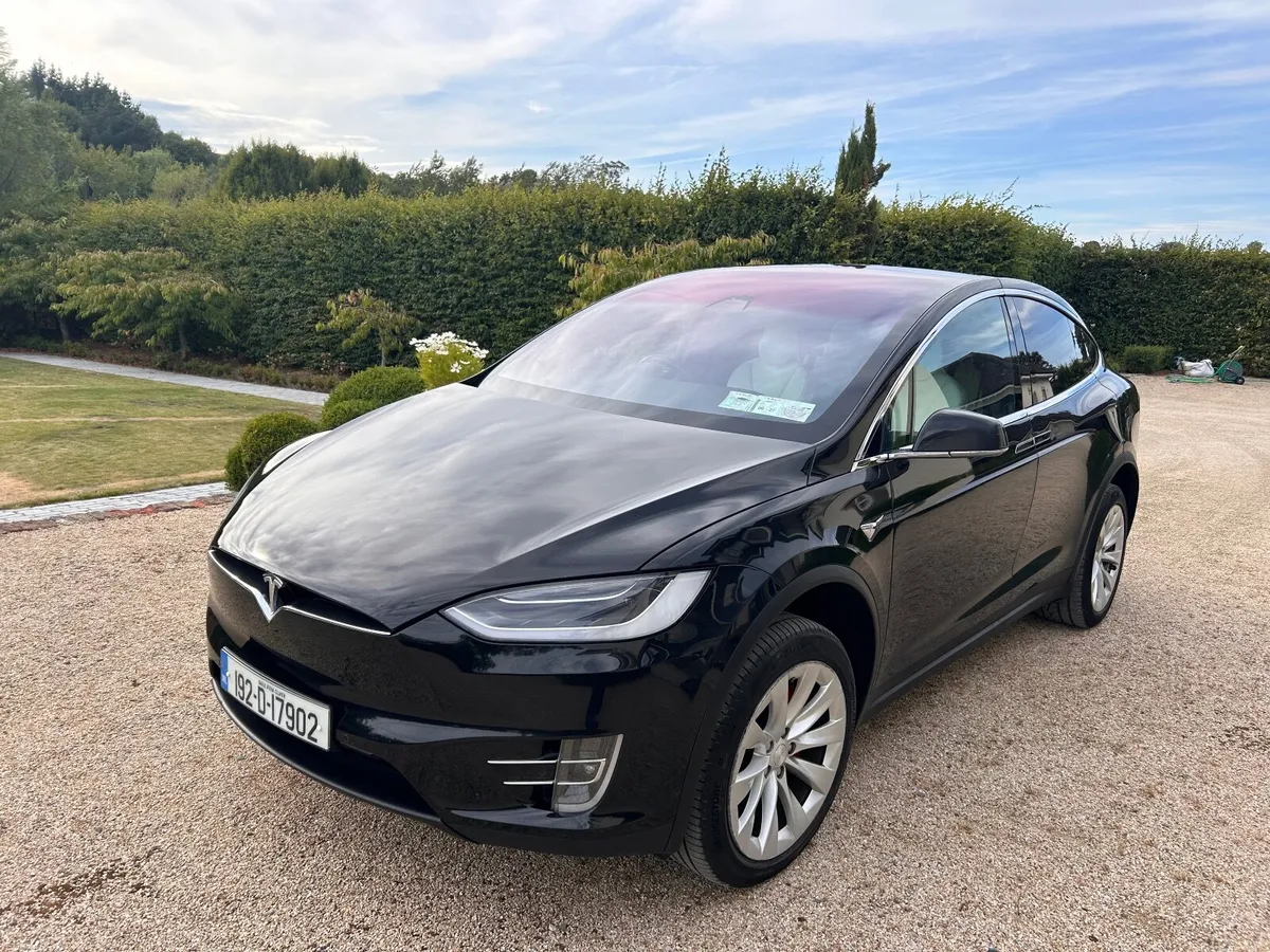 Tesla Model X 2019 - Image 6