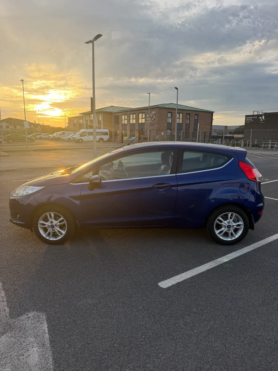 2015 Ford Fiesta Ecoboost - Image 4