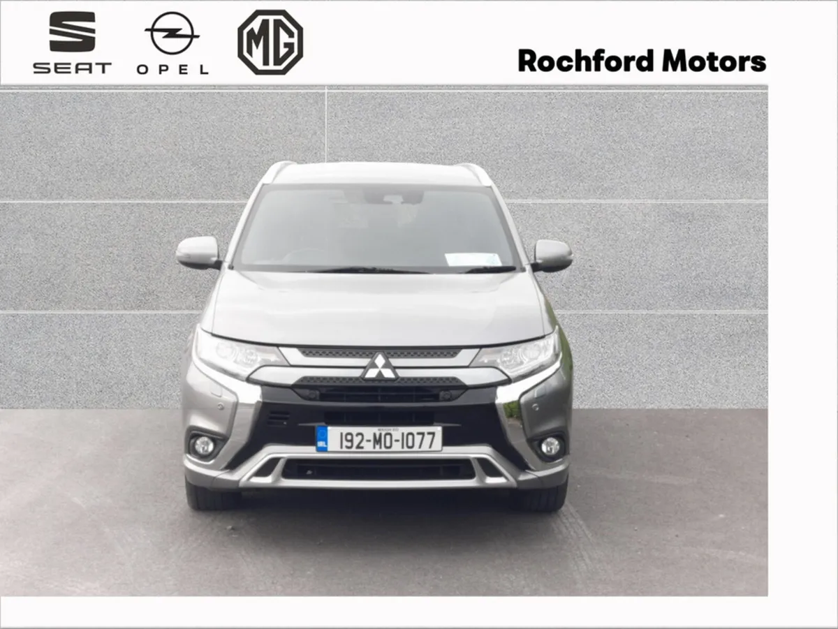 Mitsubishi Outlander PHEV 2.4 DYNAMIQUE SAFETY - Image 2