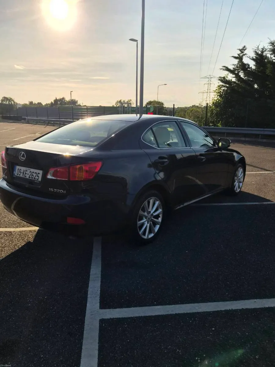 2009 lexus is220 diesel - Image 5