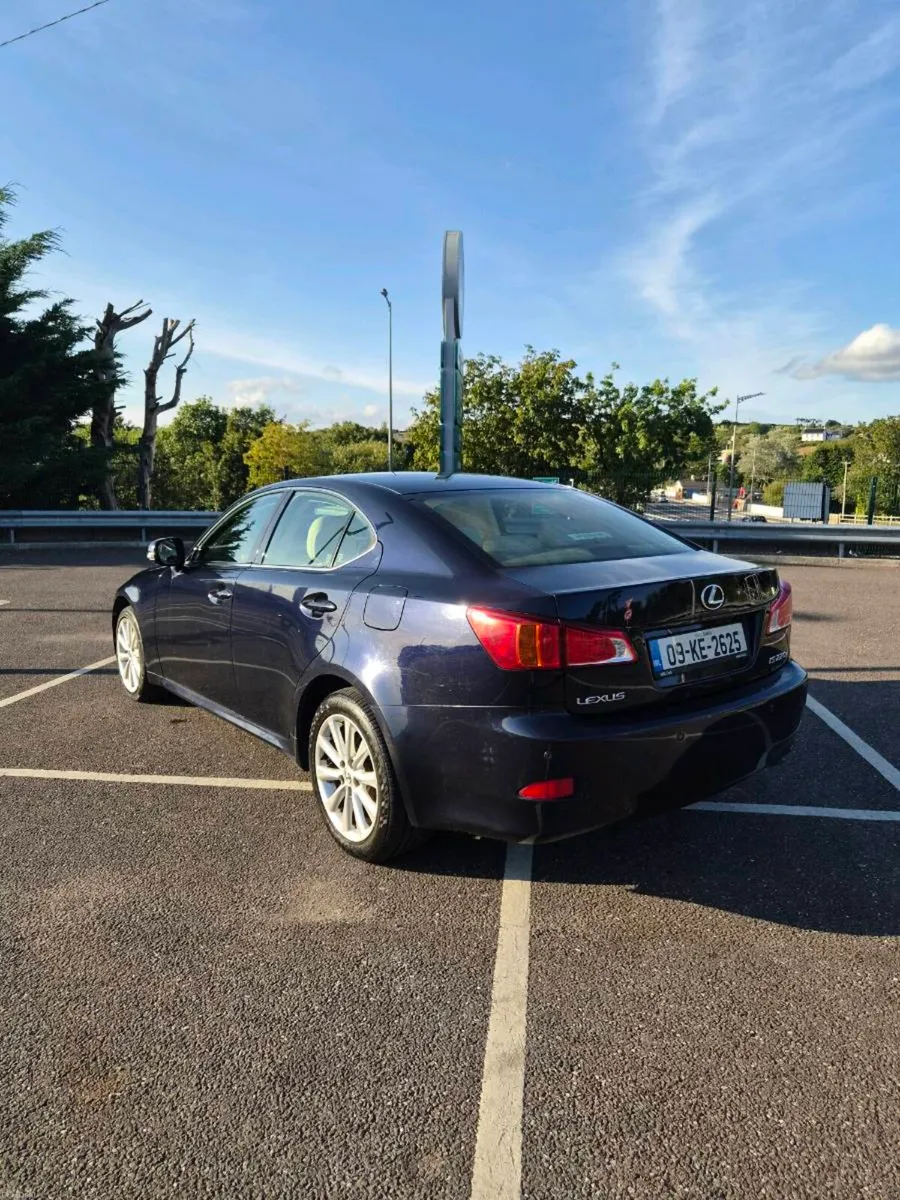 2009 lexus is220 diesel - Image 3