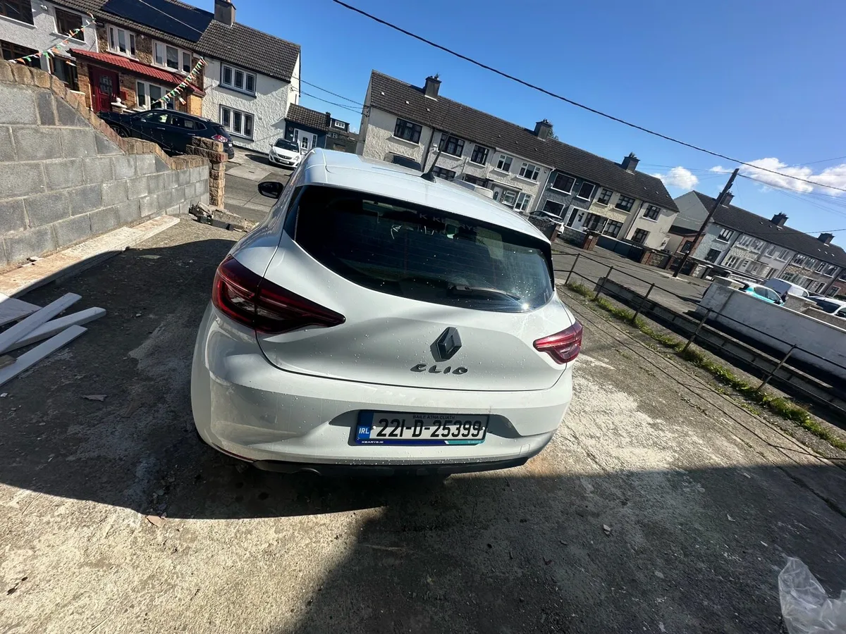 2022 Renault clio Dynamique edition Naeb TCE 90 - Image 3