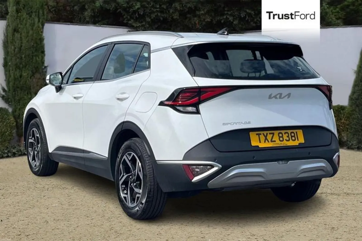 Kia Sportage 1.6T GDi 157 48V ISG 2 5dr - REVERSIN - Image 2