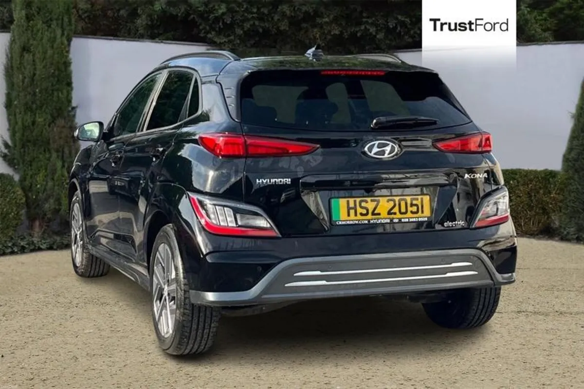 Hyundai KONA 64kWh Ultimate SUV 5dr Electric Auto - Image 2