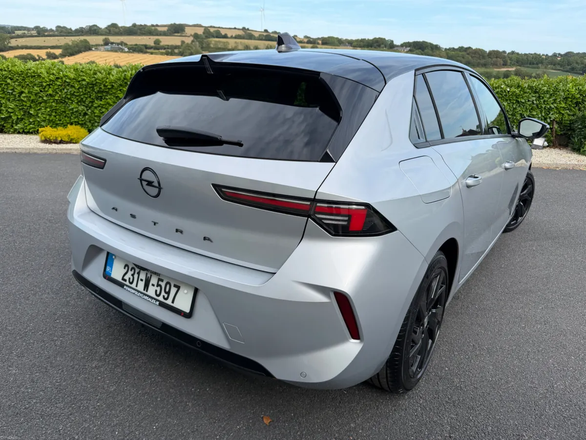2023 (231) Opel Astra SRI 1.2 Petrol 130hp 39KMS - Image 3