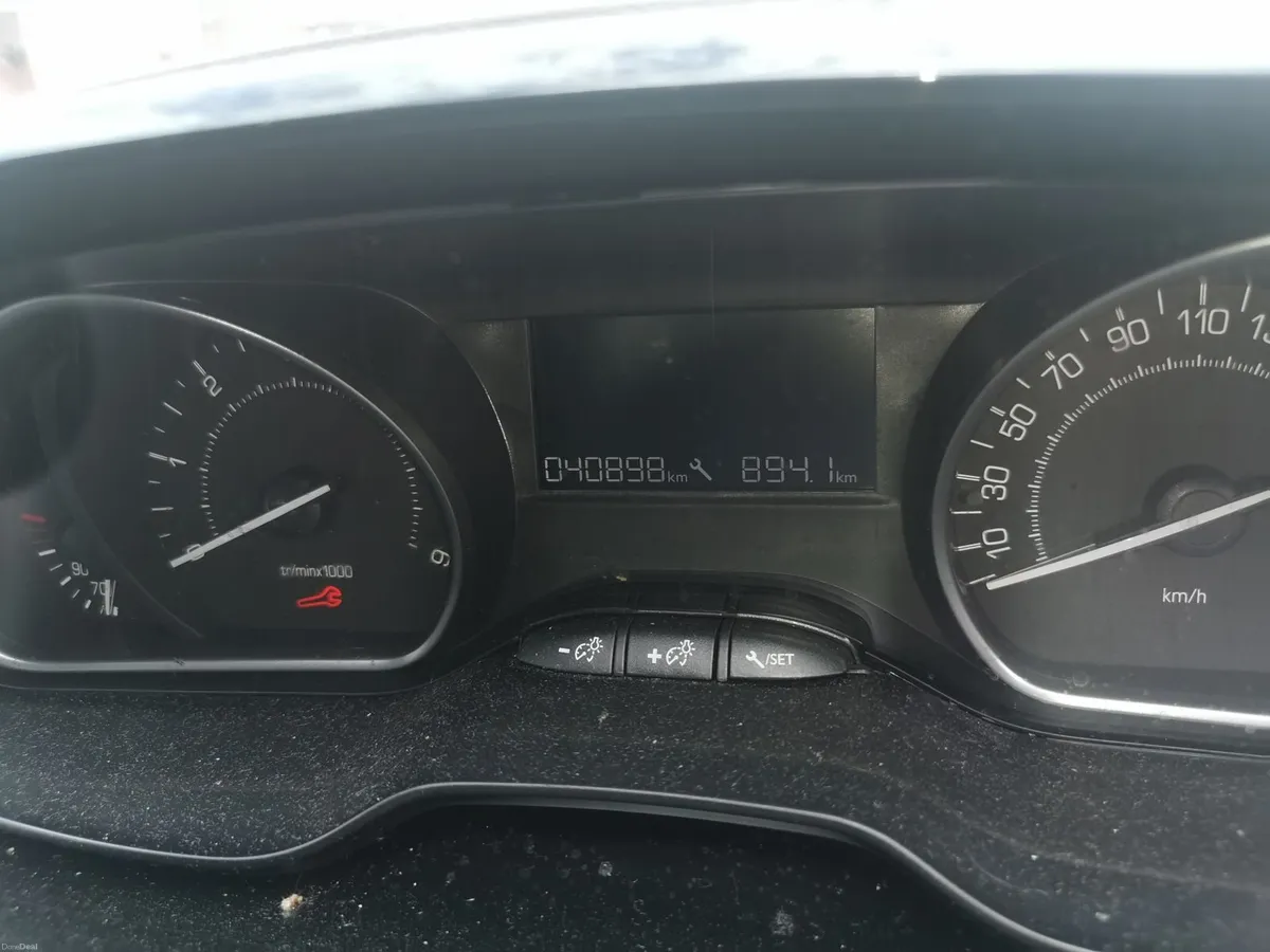 Peugeot 2008 2020 - Image 2