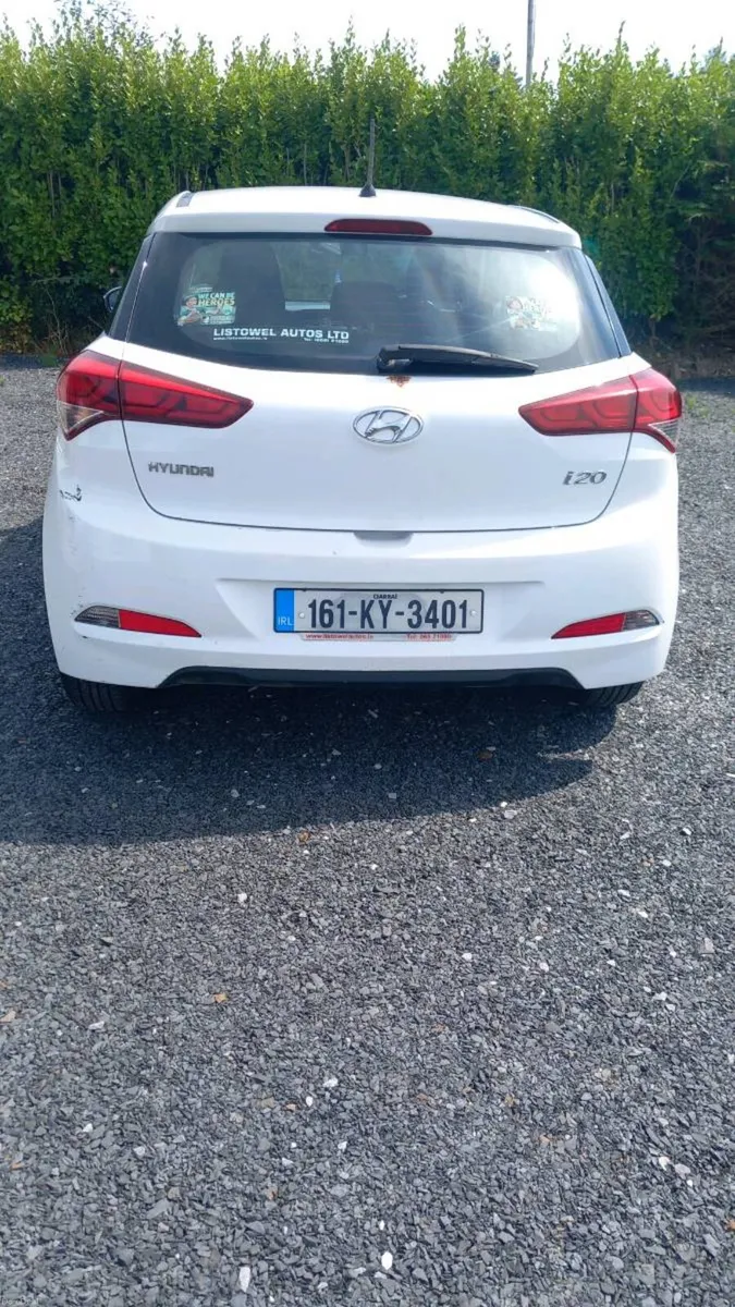 Car - Image 4