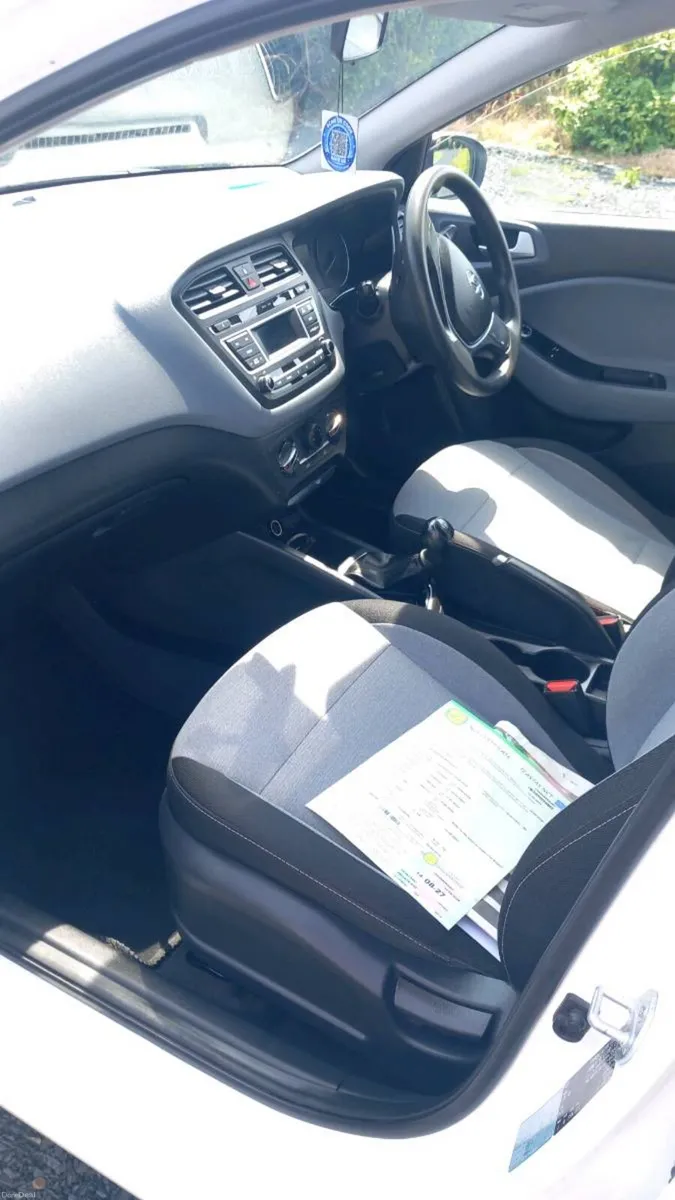 Car - Image 6