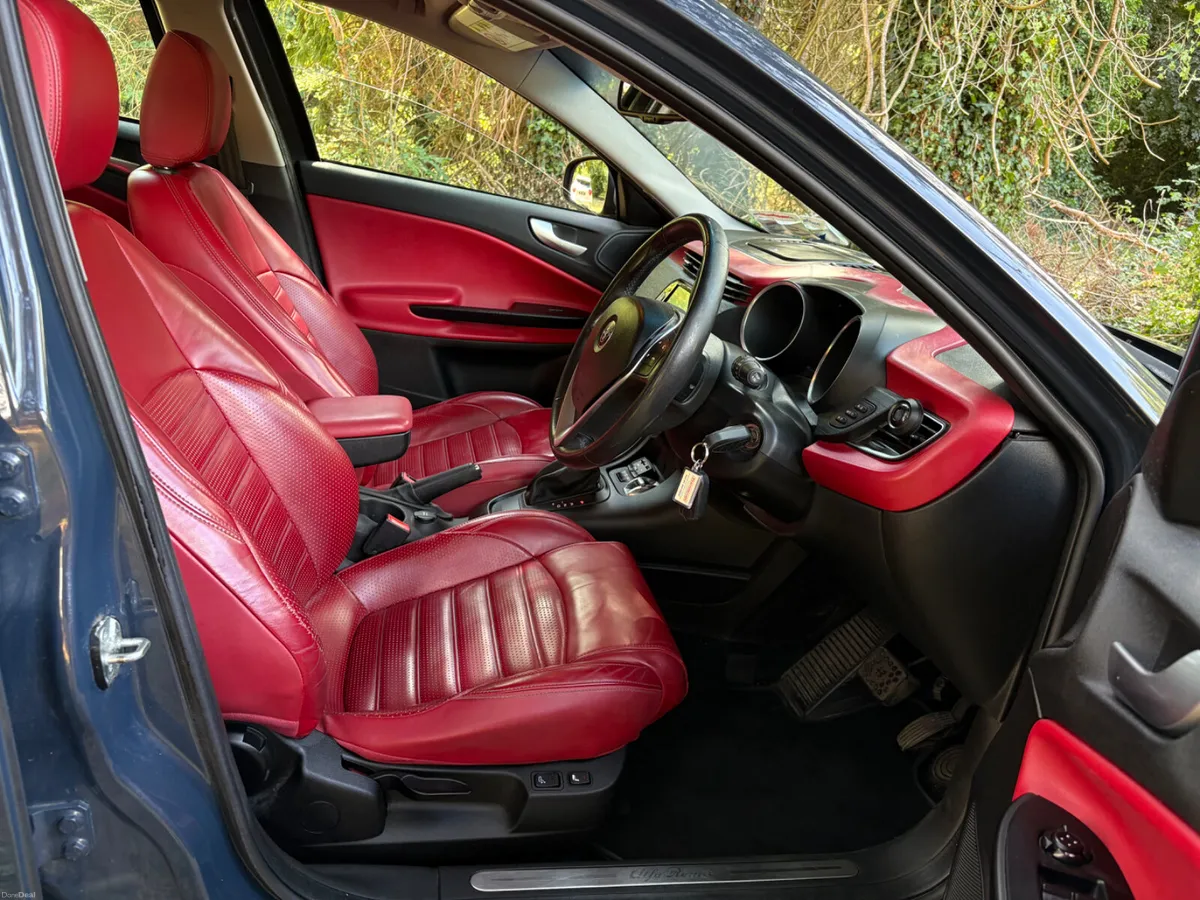161 Alfa Romeo Giulietta 1.6L Automatic, New NCT! - Image 6