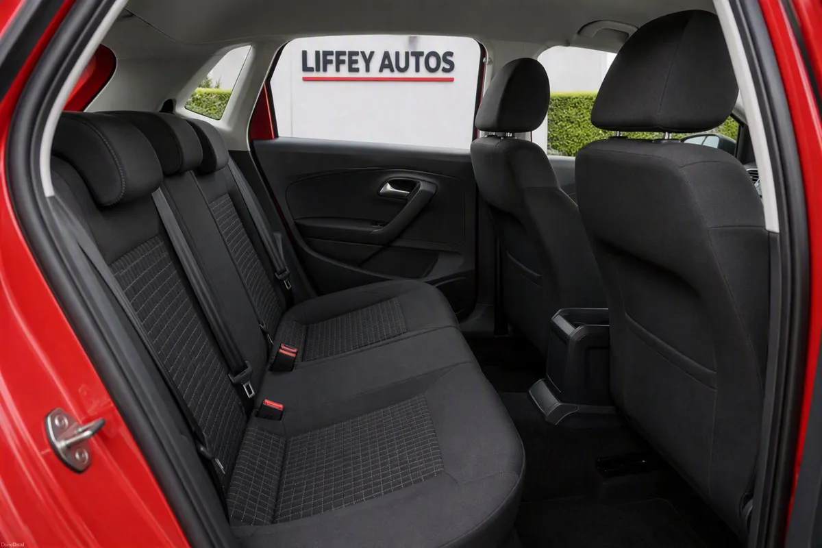 Volkswagen Polo 2014 Automatic Only 55,000 KM - Image 6