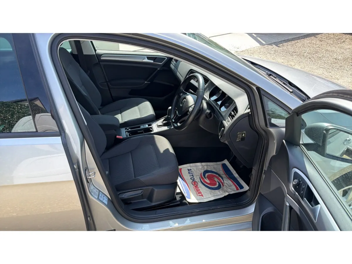 Volkswagen Golf 1.2 TSI Bluemotion - Image 6