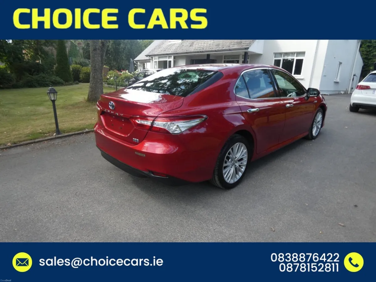 Toyota Camry 2.5 AUTO HYBRID FULL LEATHER - Image 5