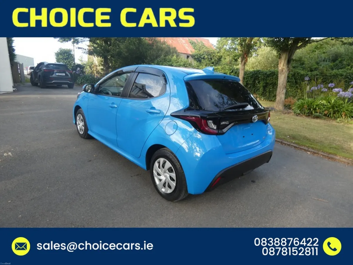 Toyota Yaris 1.5 AUTO HYBRID LOW MILEAGE - Image 4
