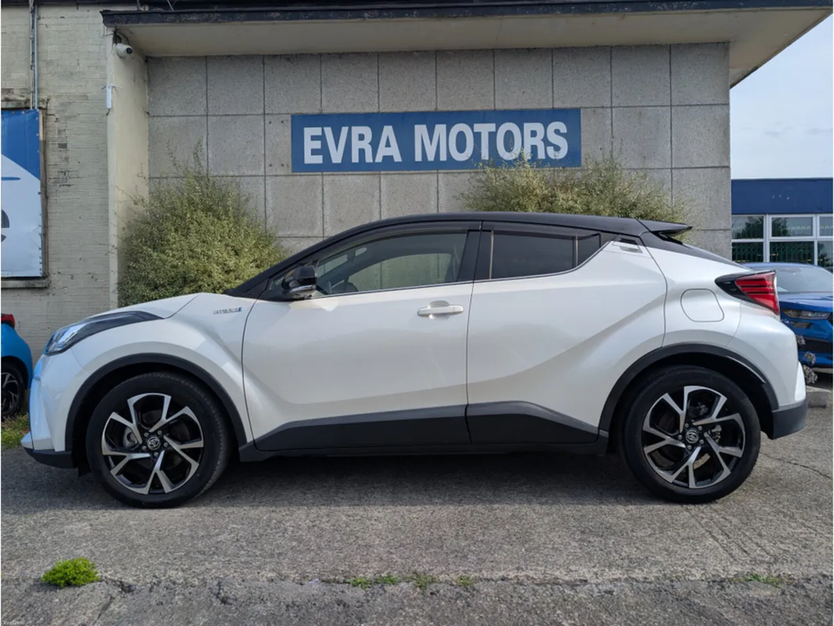 Toyota RAV4 SOL AUTOMATIC HYBRID 1.8 PETROL //HIGH - Image 4