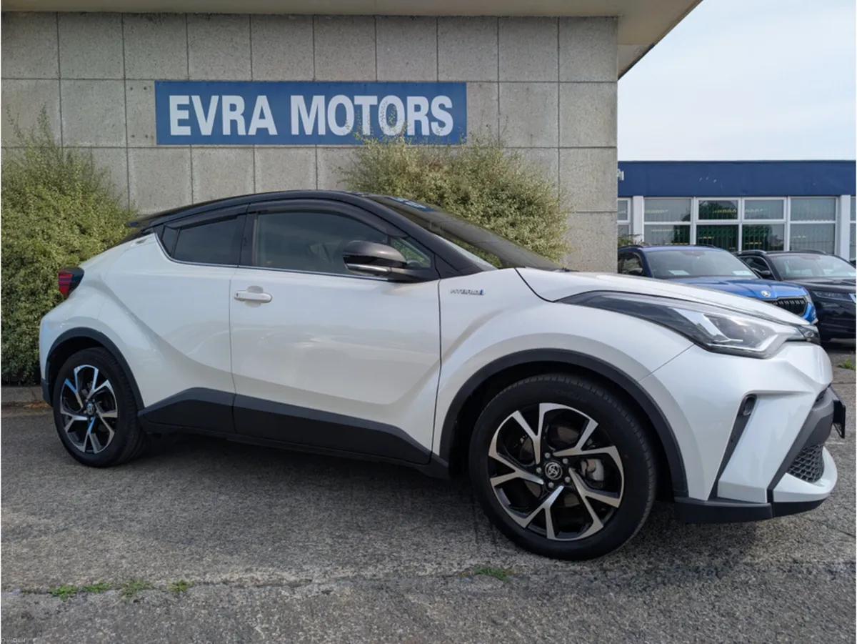 Toyota RAV4 SOL AUTOMATIC HYBRID 1.8 PETROL //HIGH - Image 3