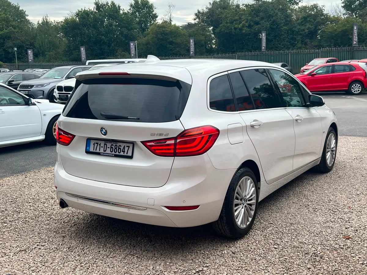 //2 SERIES LUXERY//FULL LEATHER//7 SEATER// - Image 5