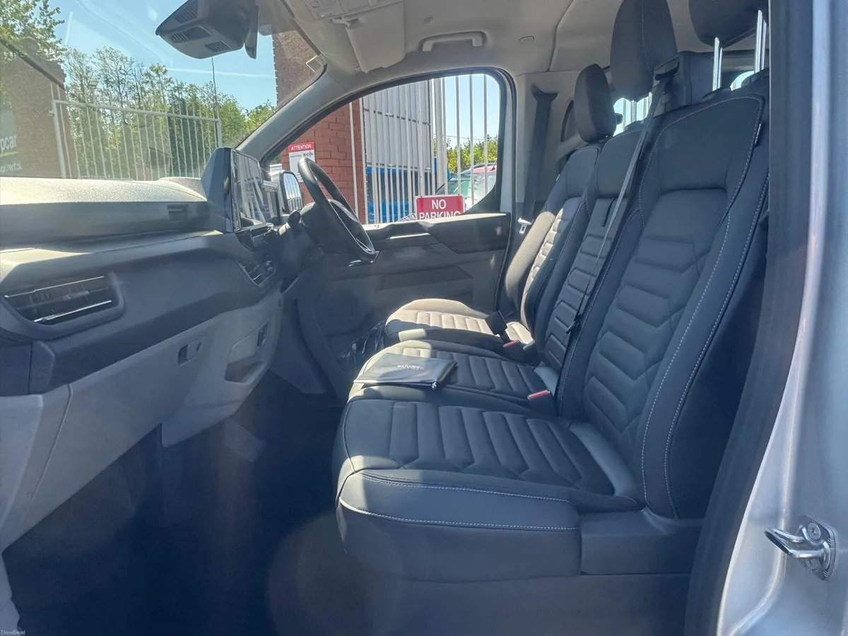 Wheelchair Accessible Taxi Ford Custom 9 Seats - Image 4