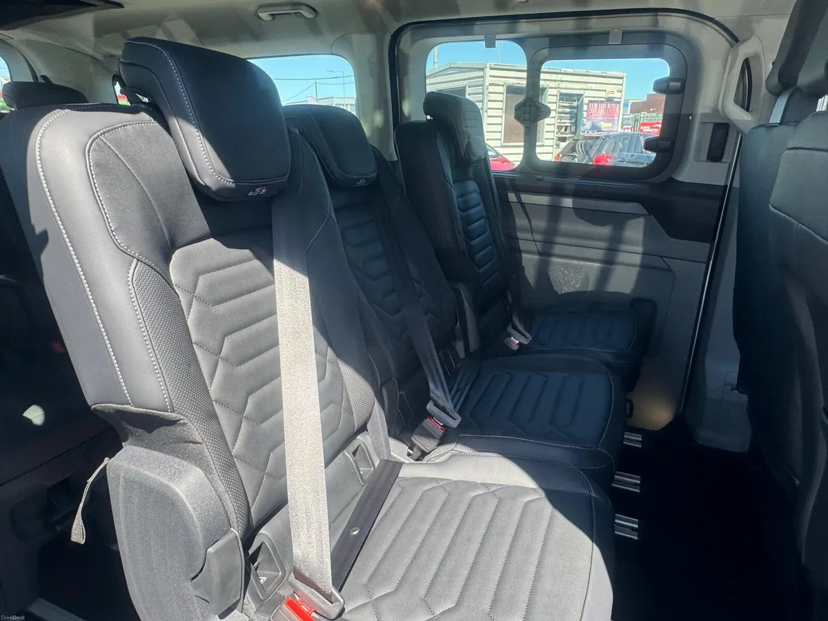 Wheelchair Accessible Taxi Ford Custom 9 Seats - Image 6