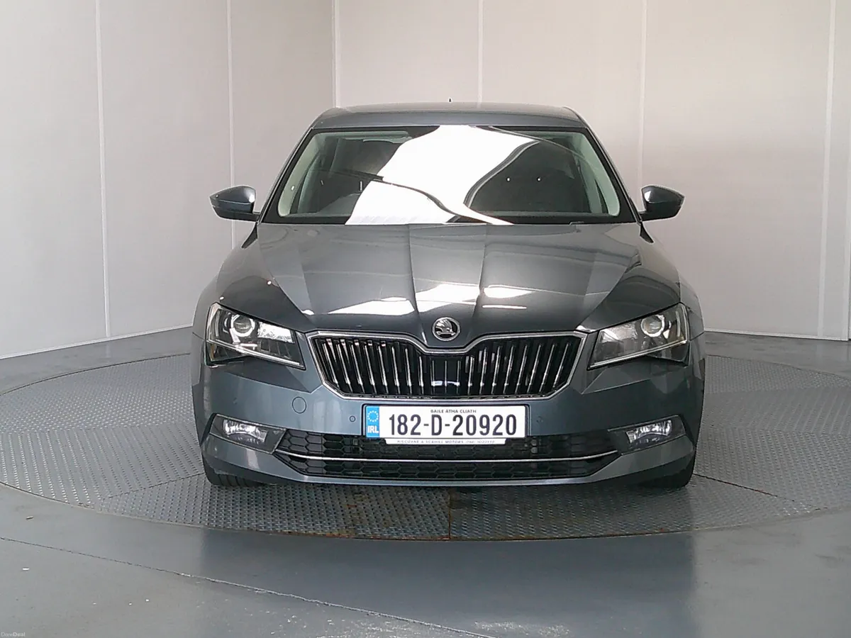 Skoda Superb 2018 - Image 2