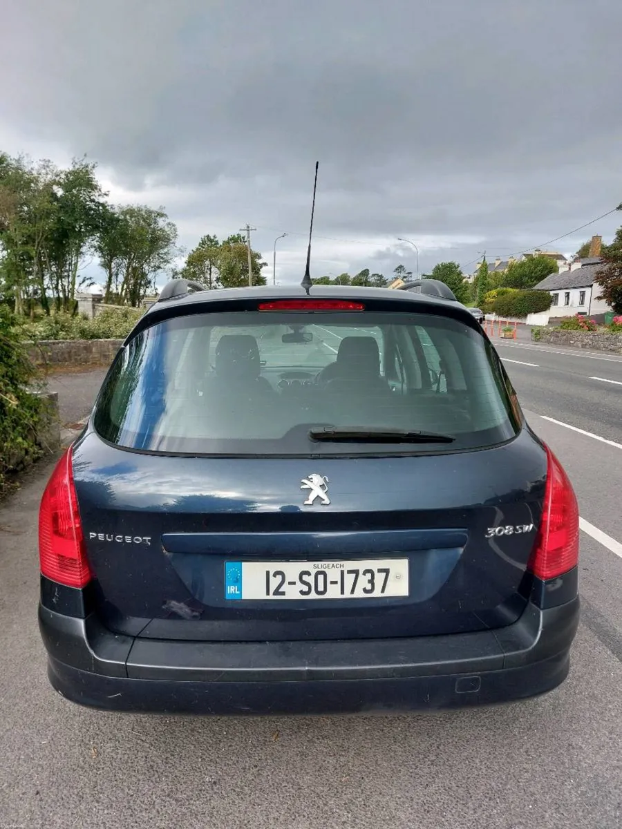 car - Image 5