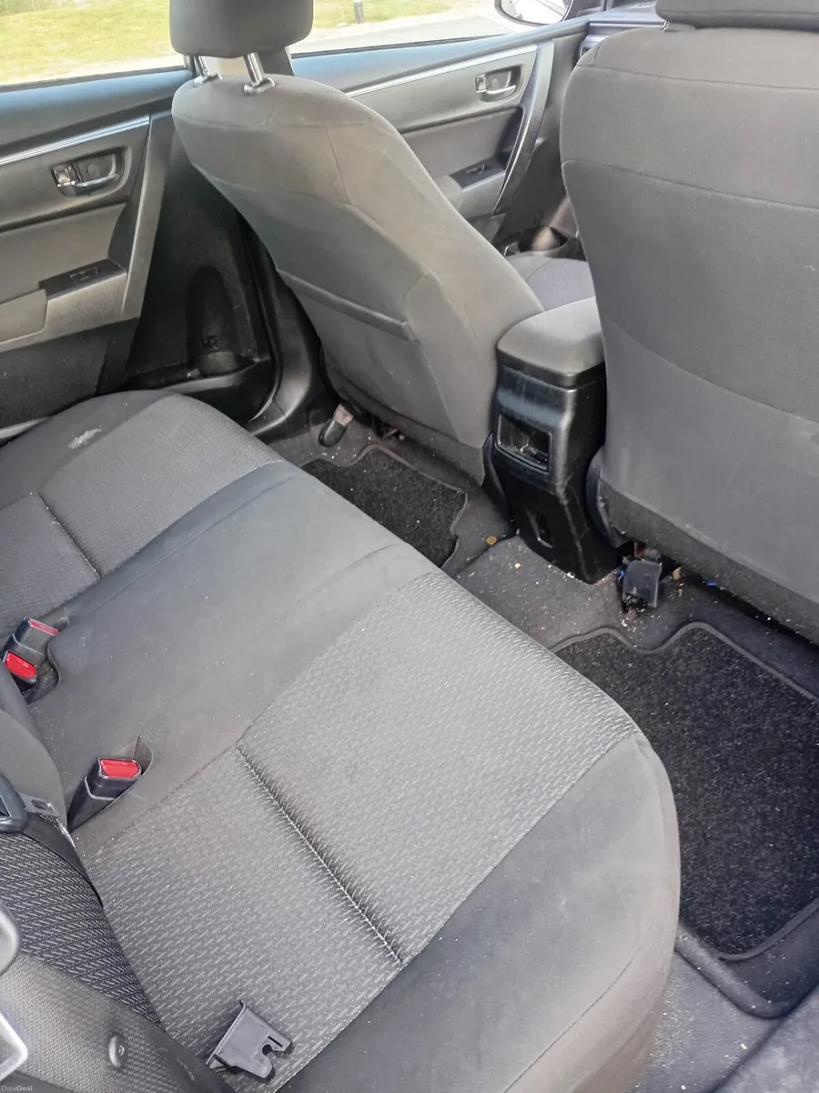 Toyota corolla 2014 long NCT and tax!! - Image 6