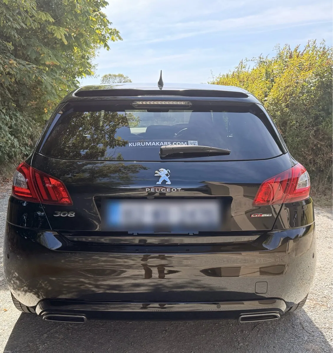 Peugeot 308 Automatic with manual shift mode - Image 3