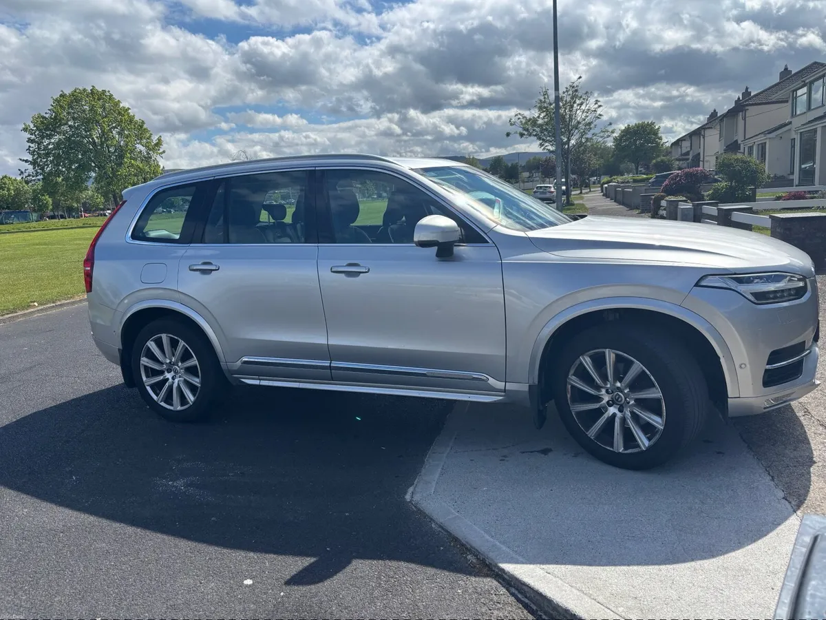 Volvo XC90 2017 - Image 1