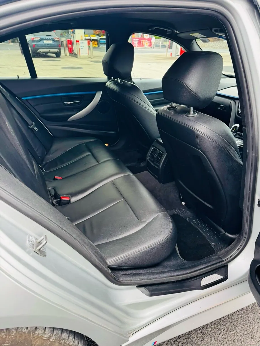 BMW 320d M Sport 4 - Image 4