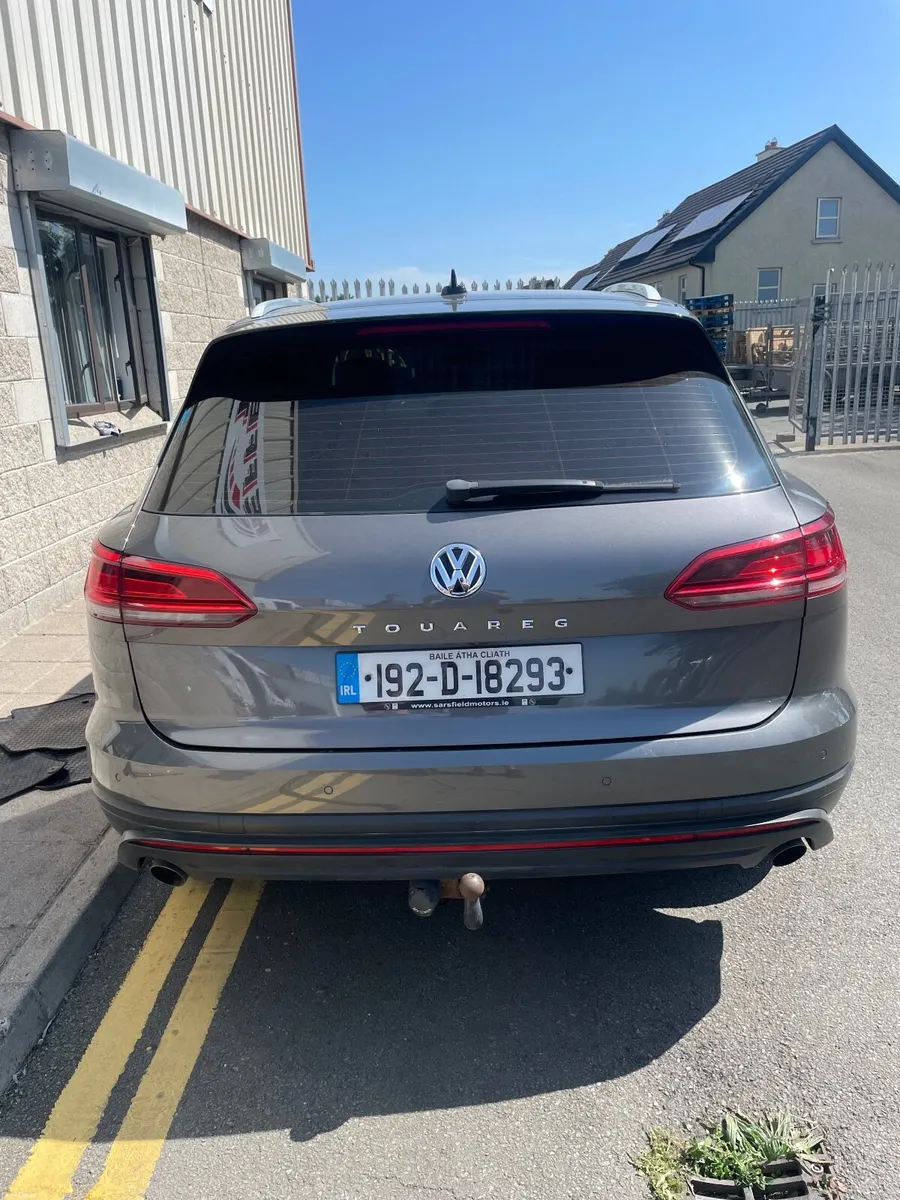 Volkswagen Touareg 2019 - Image 3
