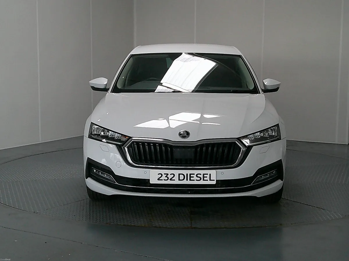 Skoda Octavia 2023 - Image 2