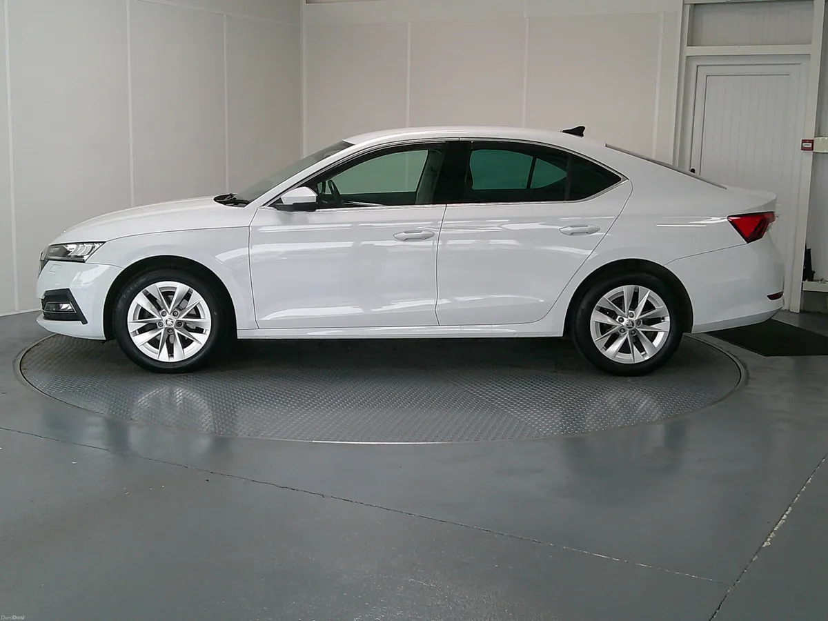 Skoda Octavia 2023 - Image 4