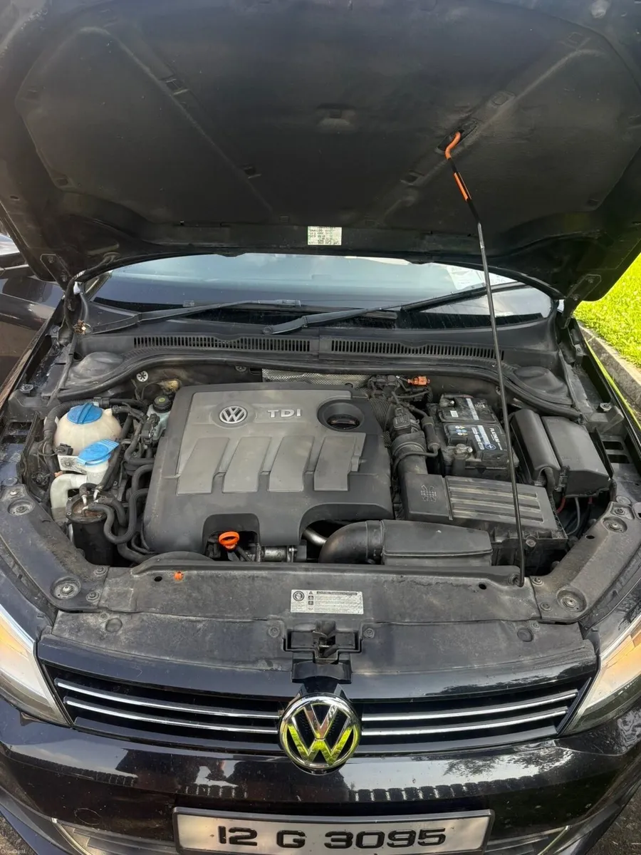 Volkswagen Jetta 2012 - Image 5