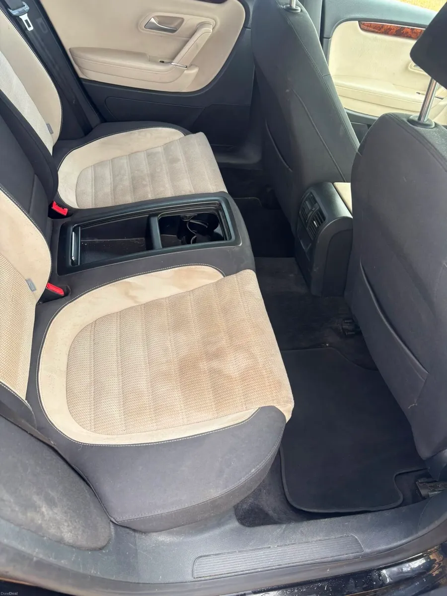 Volkswagen Passat CC - Image 6