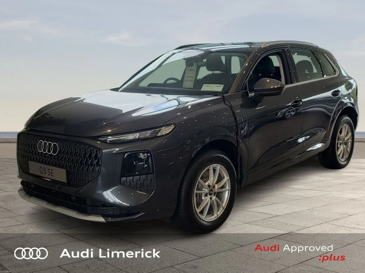 Audi Q3 *SAVE €3408 VS NEW* E-HYBRID 270HP S-T SE - Image 3